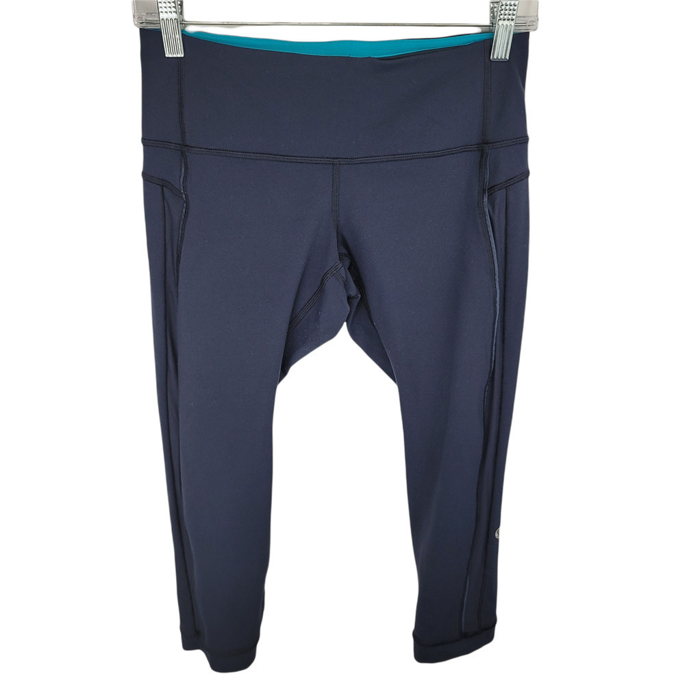 LULULEMON Crop Active Leggings Size 4 Cropped 19"